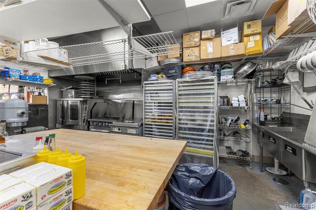 5838 Schaefer Road, Dearborn, MI 48126