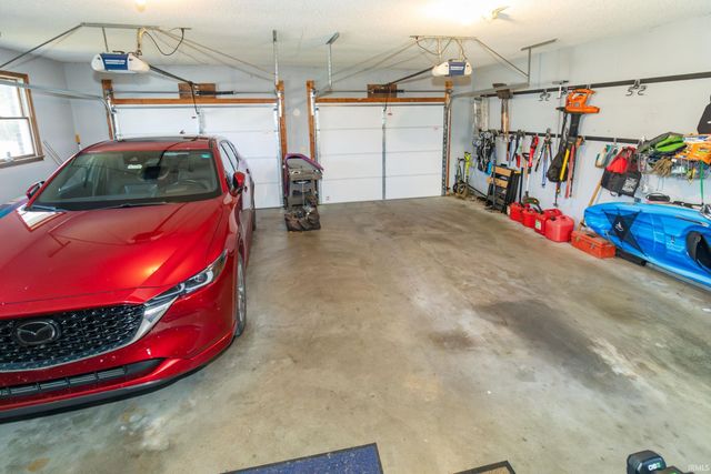 14914 McCutchan Road, Evansville, IN 47725