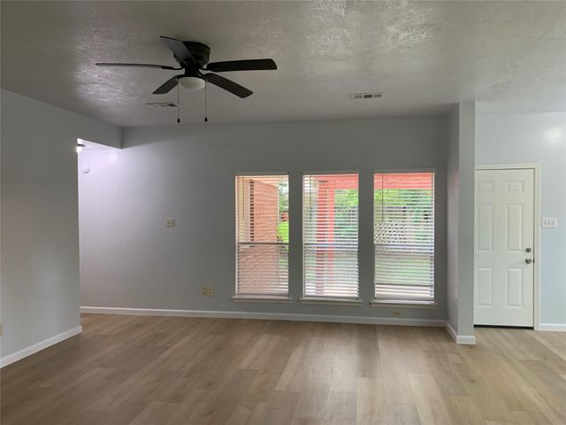3115 Shady Ridge Trail, Sugar Land, TX 77498