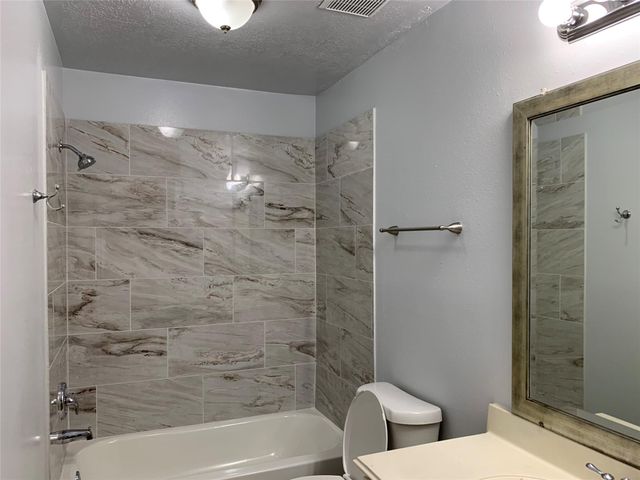3115 Shady Ridge Trail, Sugar Land, TX 77498