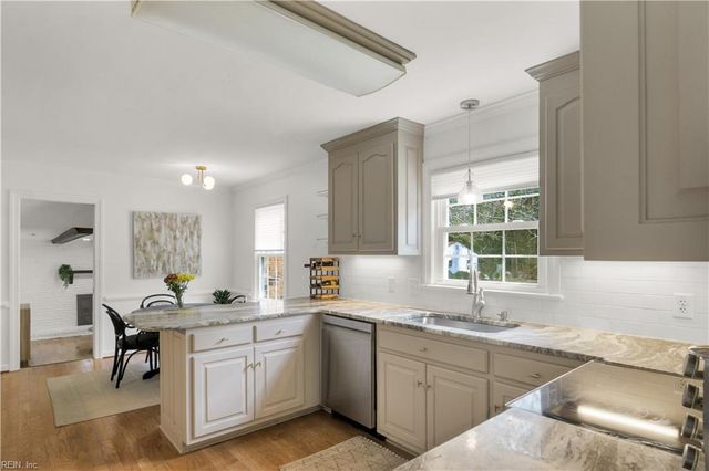 612 Railway Road RD, Yorktown, VA 23692