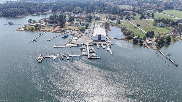 612 Railway Road RD, Yorktown, VA 23692