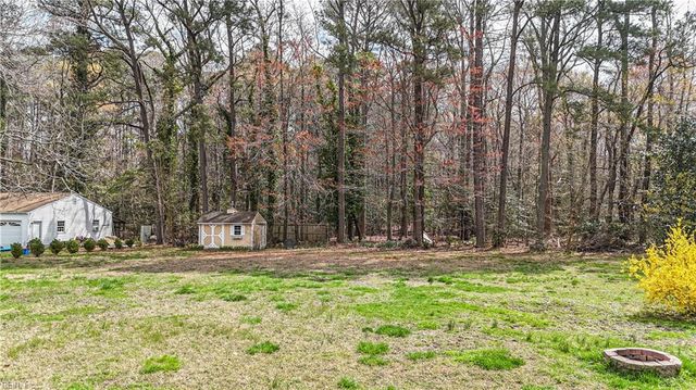 612 Railway Road RD, Yorktown, VA 23692