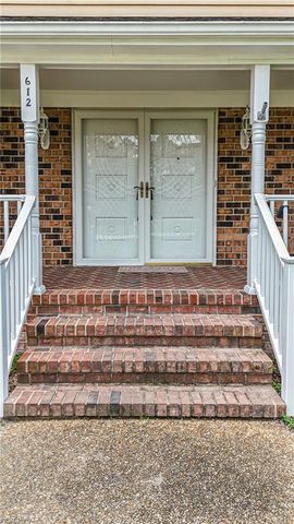 612 Railway Road RD, Yorktown, VA 23692