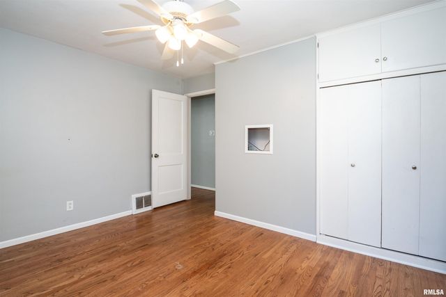 3601 N TWELVE OAKS Drive, Peoria, IL 61604