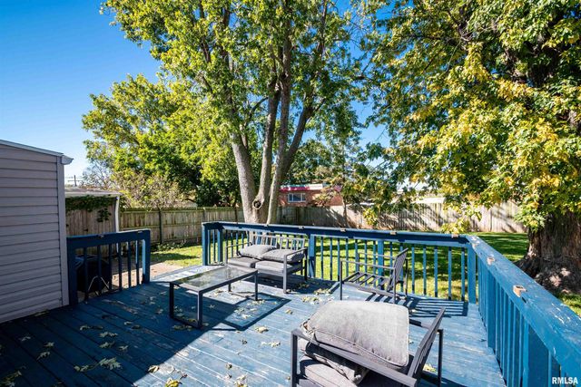 3601 N TWELVE OAKS Drive, Peoria, IL 61604