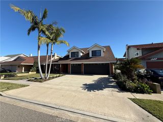 15772 Grey Oaks Street, Westminster, CA 92683