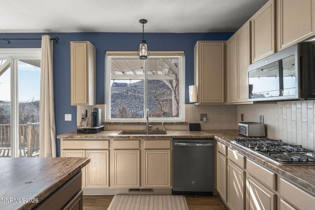 6120 E Hidden Valley Drive, Reno, NV 89502