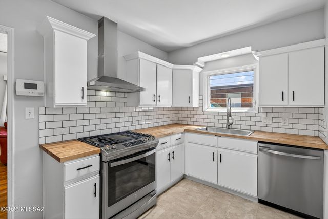 1412 E Spring Street, Tucson, AZ 85719