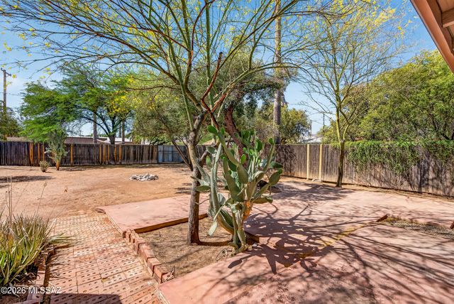1412 E Spring Street, Tucson, AZ 85719