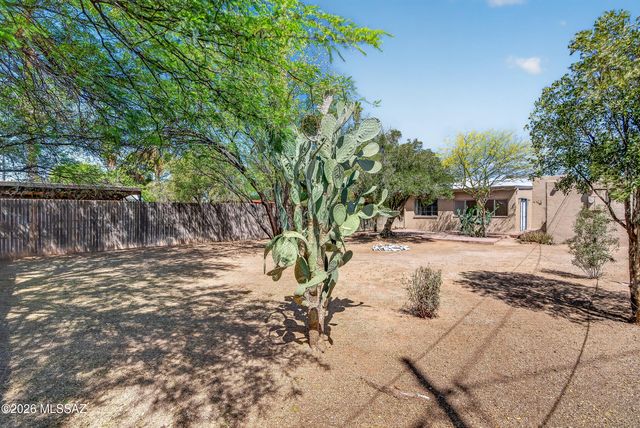 1412 E Spring Street, Tucson, AZ 85719