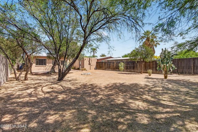 1412 E Spring Street, Tucson, AZ 85719