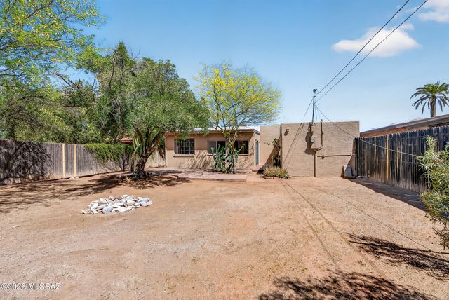 1412 E Spring Street, Tucson, AZ 85719