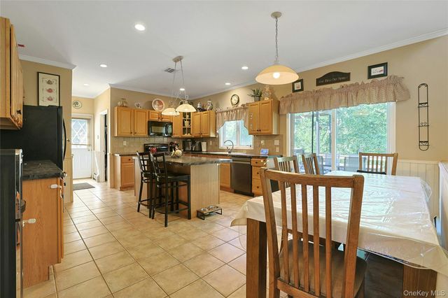 6 Anton Court, Stony Point, NY 10980