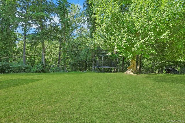 6 Anton Court, Stony Point, NY 10980
