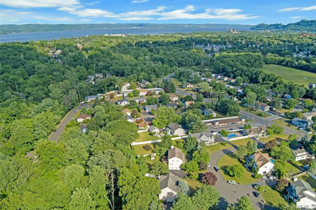 6 Anton Court, Stony Point, NY 10980