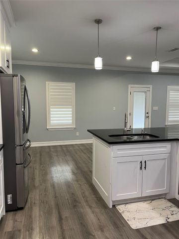 431 Golden Pond Drive, Cedar Hill, TX 75104