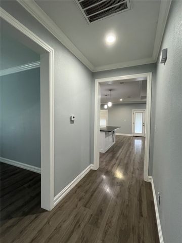 431 Golden Pond Drive, Cedar Hill, TX 75104