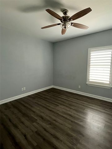 431 Golden Pond Drive, Cedar Hill, TX 75104