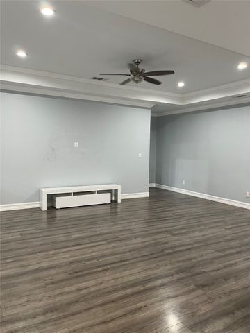 431 Golden Pond Drive, Cedar Hill, TX 75104