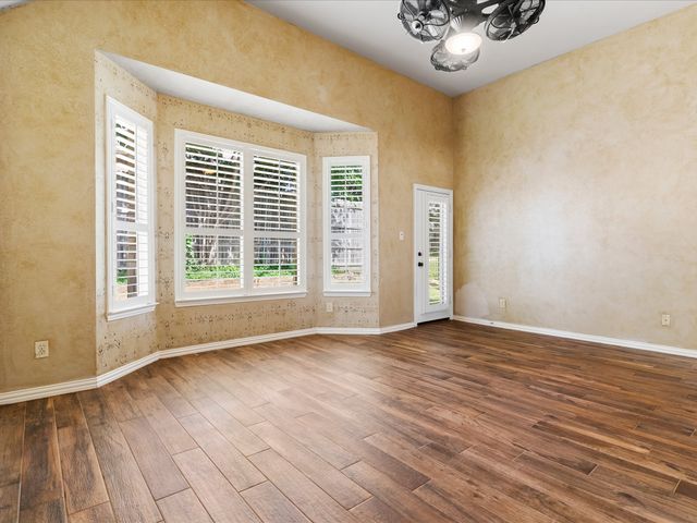 1949 Stonecourt Drive, Bedford, TX 76021