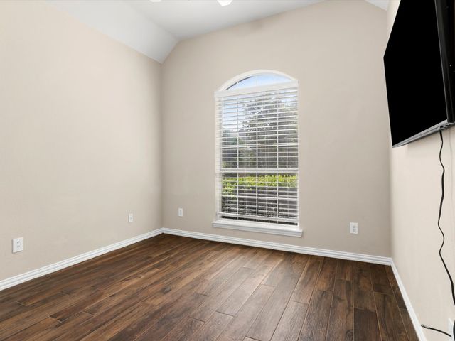 1949 Stonecourt Drive, Bedford, TX 76021