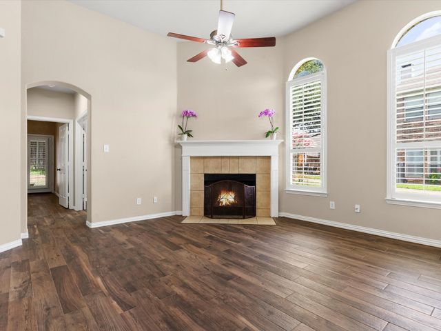 1949 Stonecourt Drive, Bedford, TX 76021