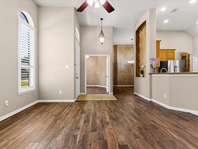 1949 Stonecourt Drive, Bedford, TX 76021