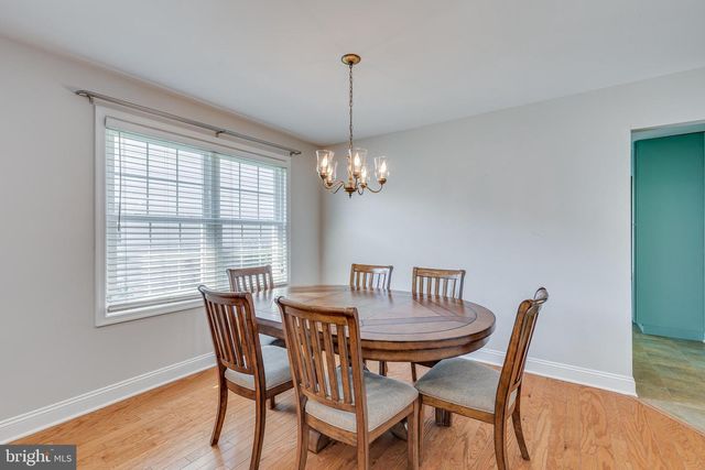 54 N HORSESHOE LN, Columbus, NJ 08022