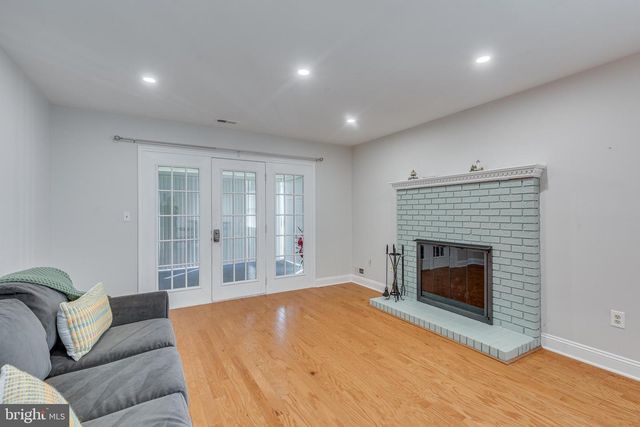 54 N HORSESHOE LN, Columbus, NJ 08022