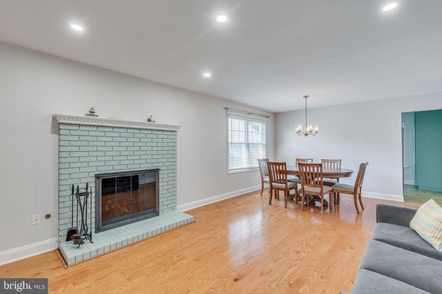 54 N HORSESHOE LN, Columbus, NJ 08022