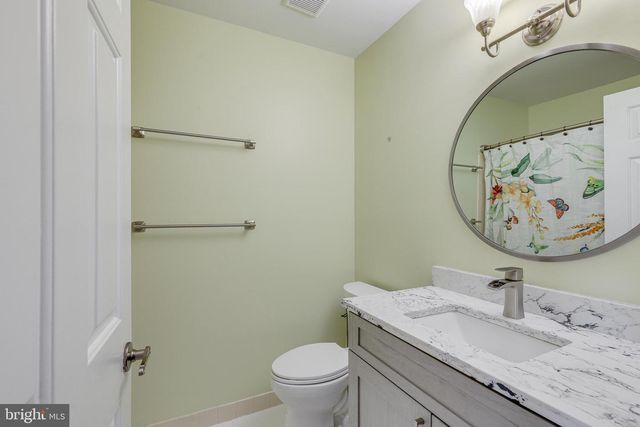 54 N HORSESHOE LN, Columbus, NJ 08022