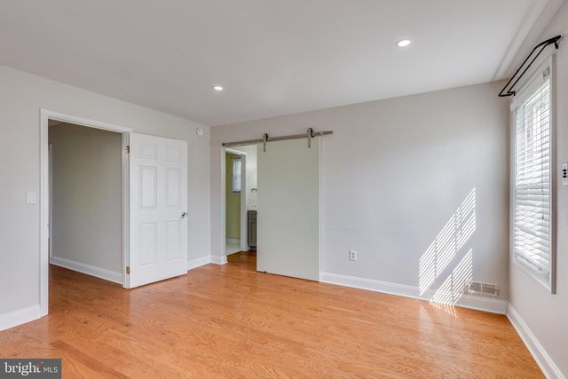 54 N HORSESHOE LN, Columbus, NJ 08022