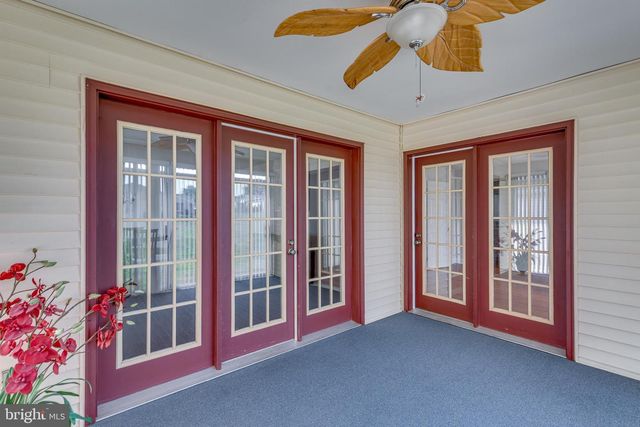 54 N HORSESHOE LN, Columbus, NJ 08022
