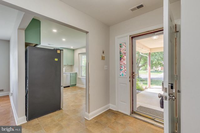 54 N HORSESHOE LN, Columbus, NJ 08022