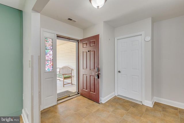54 N HORSESHOE LN, Columbus, NJ 08022