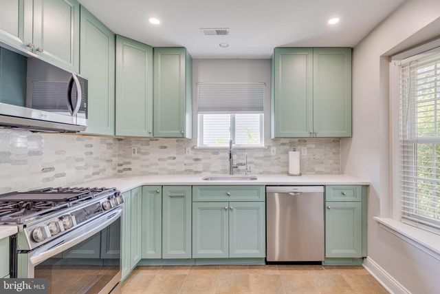 54 N HORSESHOE LN, Columbus, NJ 08022