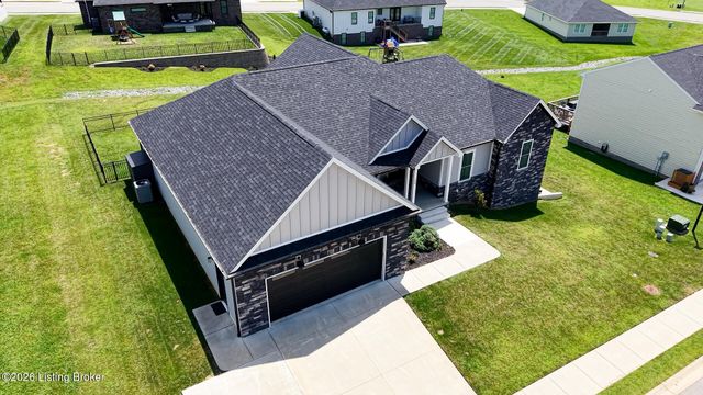 108 Summit Creek Dr, Elizabethtown, KY 42701