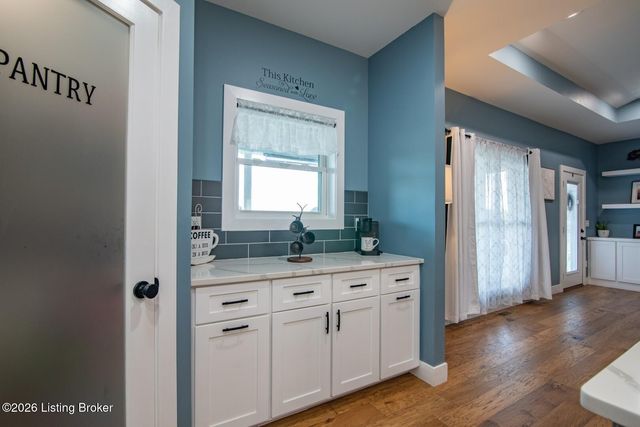 108 Summit Creek Dr, Elizabethtown, KY 42701