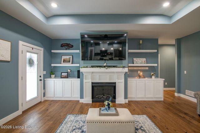 108 Summit Creek Dr, Elizabethtown, KY 42701