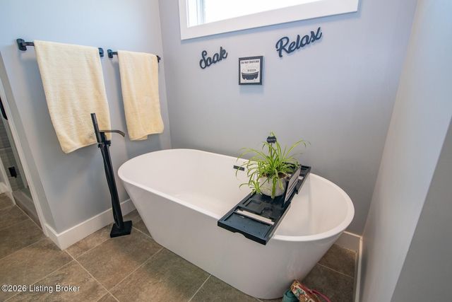 108 Summit Creek Dr, Elizabethtown, KY 42701