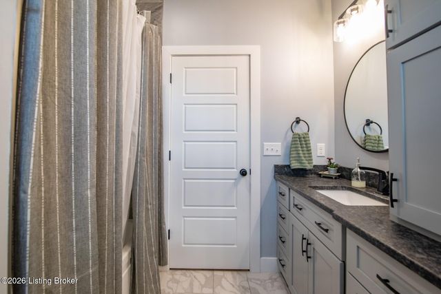 108 Summit Creek Dr, Elizabethtown, KY 42701