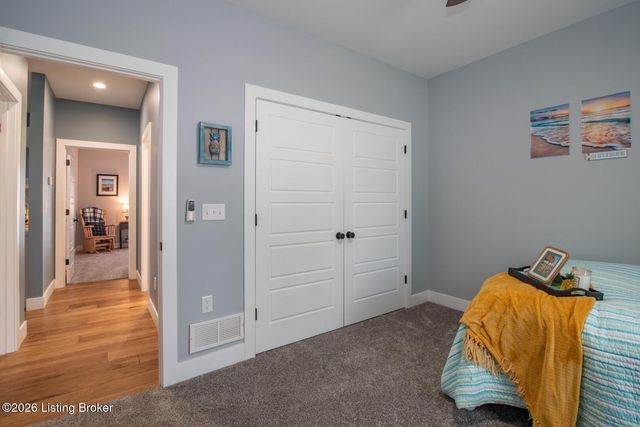 108 Summit Creek Dr, Elizabethtown, KY 42701