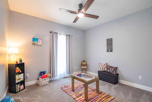 108 Summit Creek Dr, Elizabethtown, KY 42701