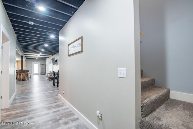 108 Summit Creek Dr, Elizabethtown, KY 42701