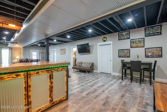 108 Summit Creek Dr, Elizabethtown, KY 42701