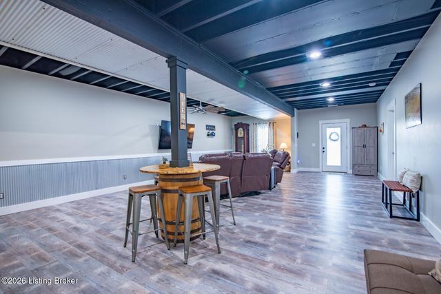108 Summit Creek Dr, Elizabethtown, KY 42701