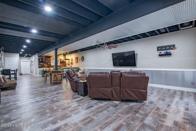108 Summit Creek Dr, Elizabethtown, KY 42701