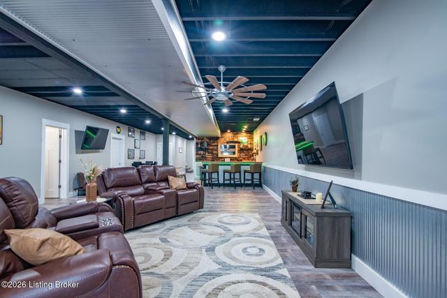 108 Summit Creek Dr, Elizabethtown, KY 42701