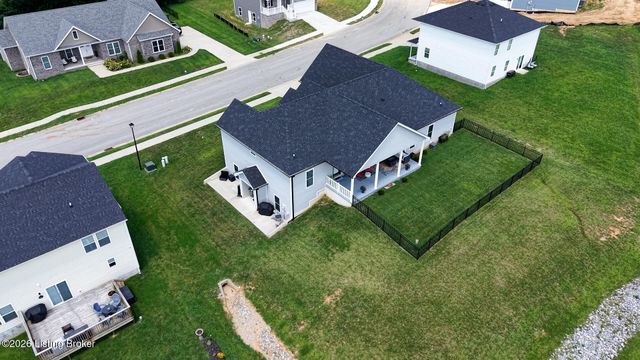 108 Summit Creek Dr, Elizabethtown, KY 42701